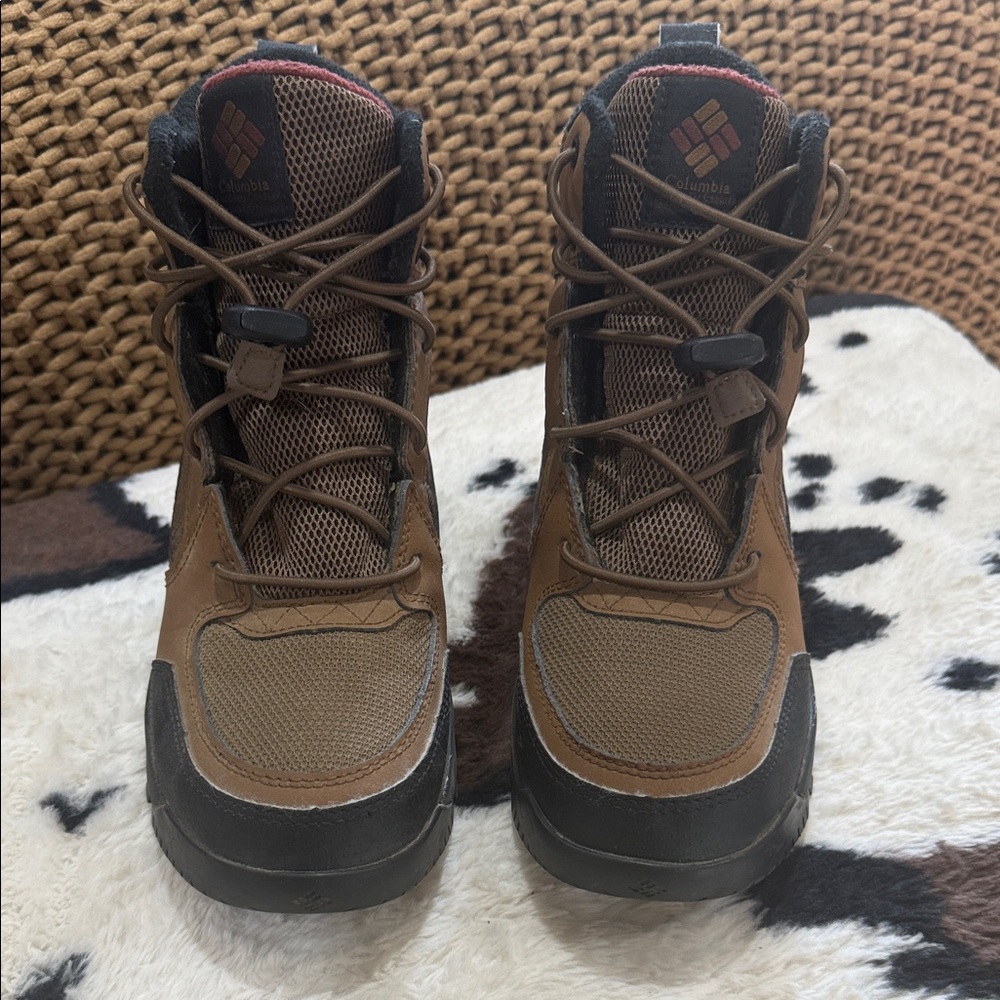 Columbia Tan and Black Outdoor Boots